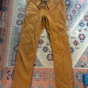 686 Tan Chinos Relaxed Fit Cotton Blend